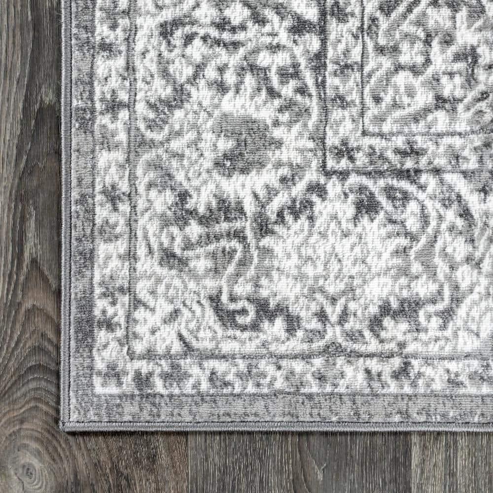 JONATHAN Y Modern Vintage Medallion Light Gray 5 ft. x 8 ft. Area Rug