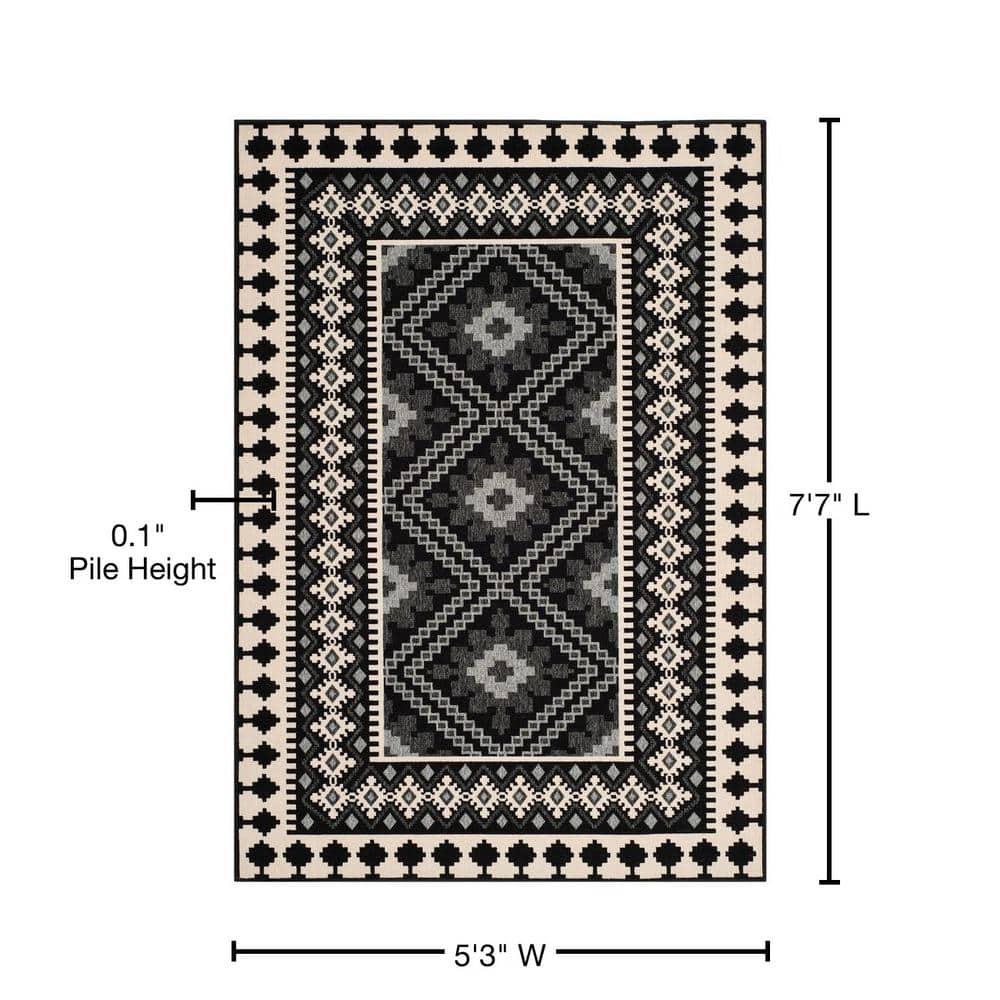 Veranda VER099 Power Loomed Indoor and Outdoor Area Rug - Black/Creme - 5'3"x7'7" - Safavieh.