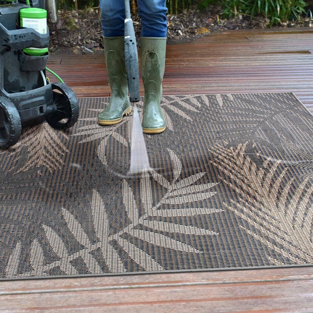 World Rug Gallery Bahama Palm Frond Indoor/Outdoor Area Rug - Gray 7'10" x 10'