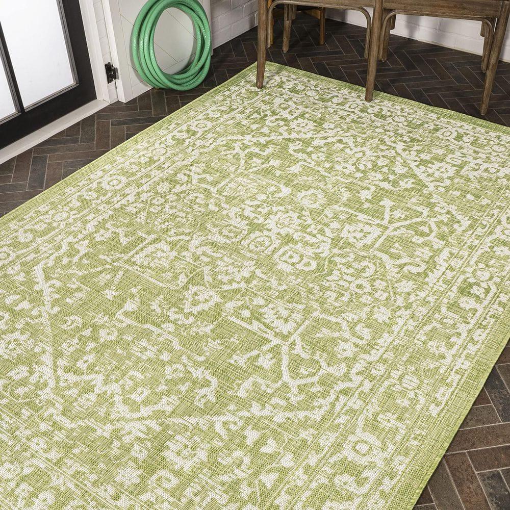 Unique Loom New Classical Collection Area Rug - Olympia (4' 1" x 6' 1" Rectangle Light Green/Ivory)