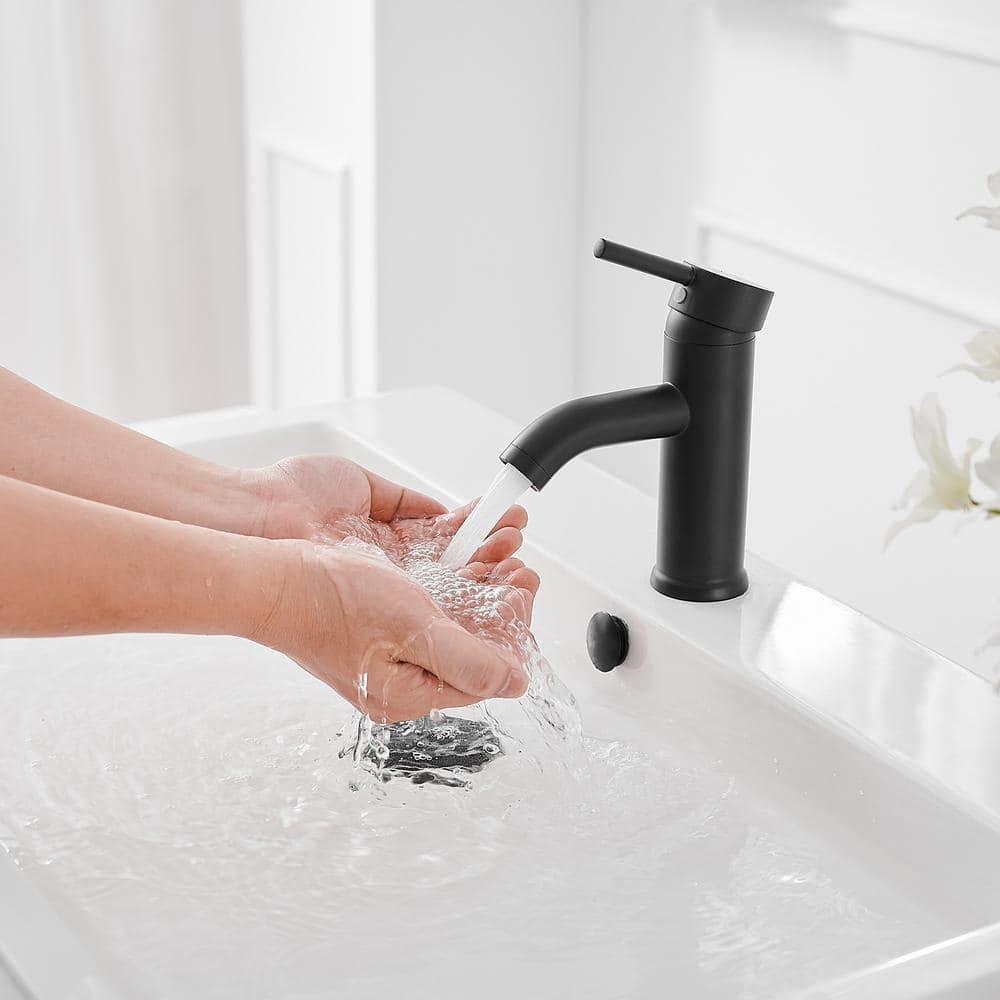 Single-Hole Single-handle Bathroom Faucet with Drain Assembly