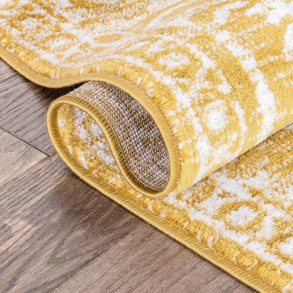 Well Woven Della Gold Vintage Medallion Pattern 3x5 (3'11" x 5'3") Runner Rug
