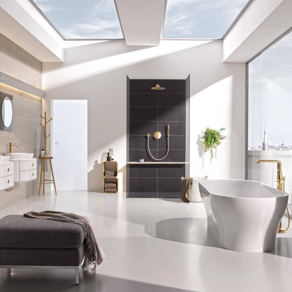 Essence New Single Hole Bathroom Faucet with Drain Assembly