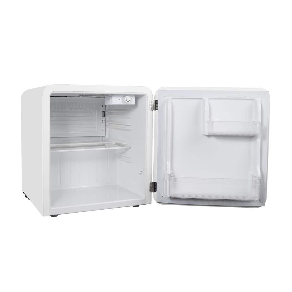 Magic Chef Magic Chef Retro 1.6 Cubic Feet Portable Mini Fridge