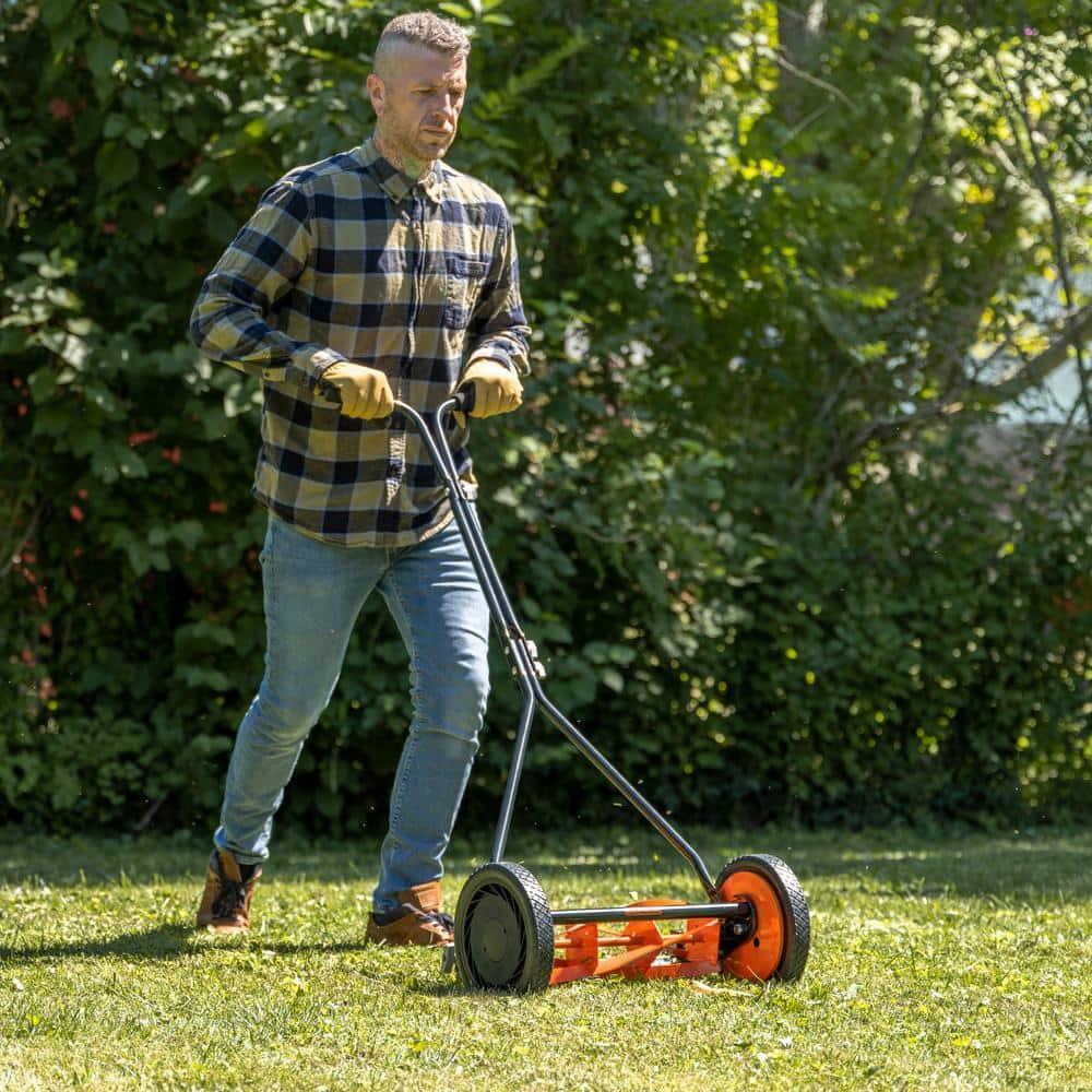 16 in. 4-Blade Manual Walk Behind Reel Lawn Mower