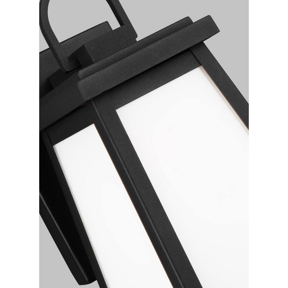 Edenbridge Aluminum Wall Light