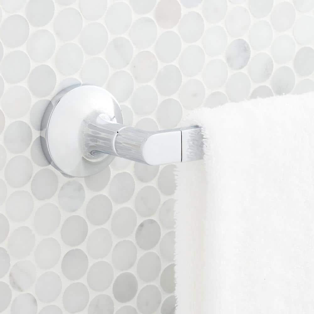 Signature Hardware 466396 Lentz 24" Wall Mounted Towel Bar