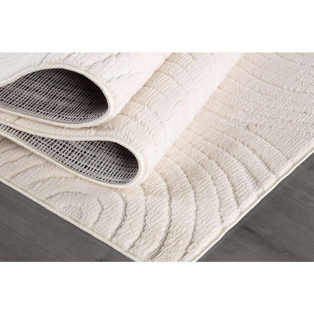 Cloudy Touch White 5 x 7 ft. Circular Indoor Area Rug