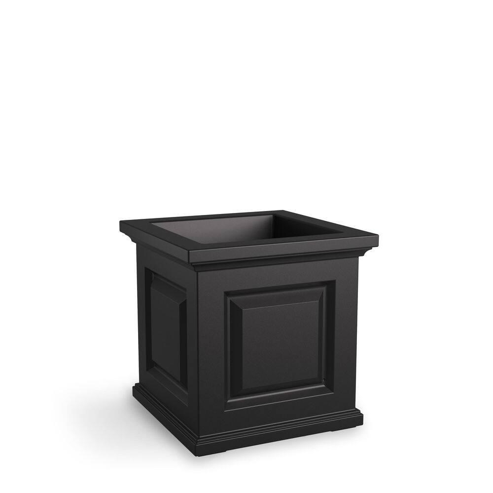Mayne Inc. Nantucket Square Resin Planter Box with Water Reservoir
