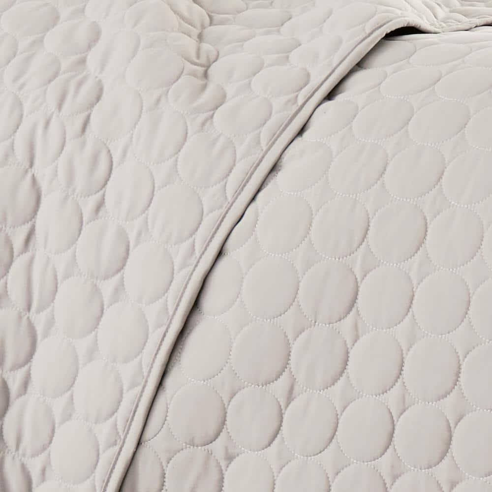 SouthShore Fine Linens Southshore Fine Linens Lightweight Oversized Reversible Quilt Set with shams