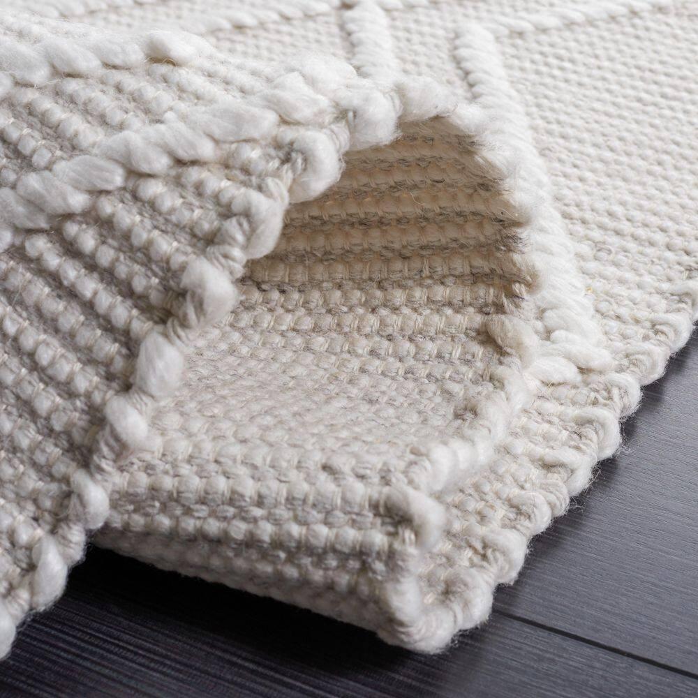Kilim KLM449 Hand Woven Area Rug - Light Gray/Ivory - 8'x10' - Safavieh.