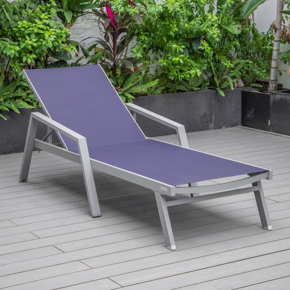 LeisureMod Outdoor Metal Chaise Lounge with Table (Set of 2)