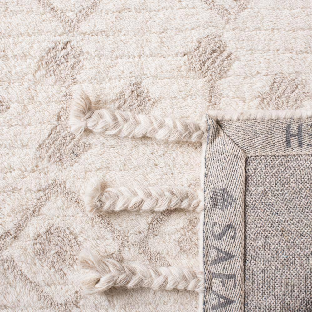 Safavieh  Handmade Casablanca Shag Glenda Tribal Wool Rug Ivory/Beige 8' x 10' 8' x 10' Indoor, Handmade Living Room, Bedroom, Dining Room Beige