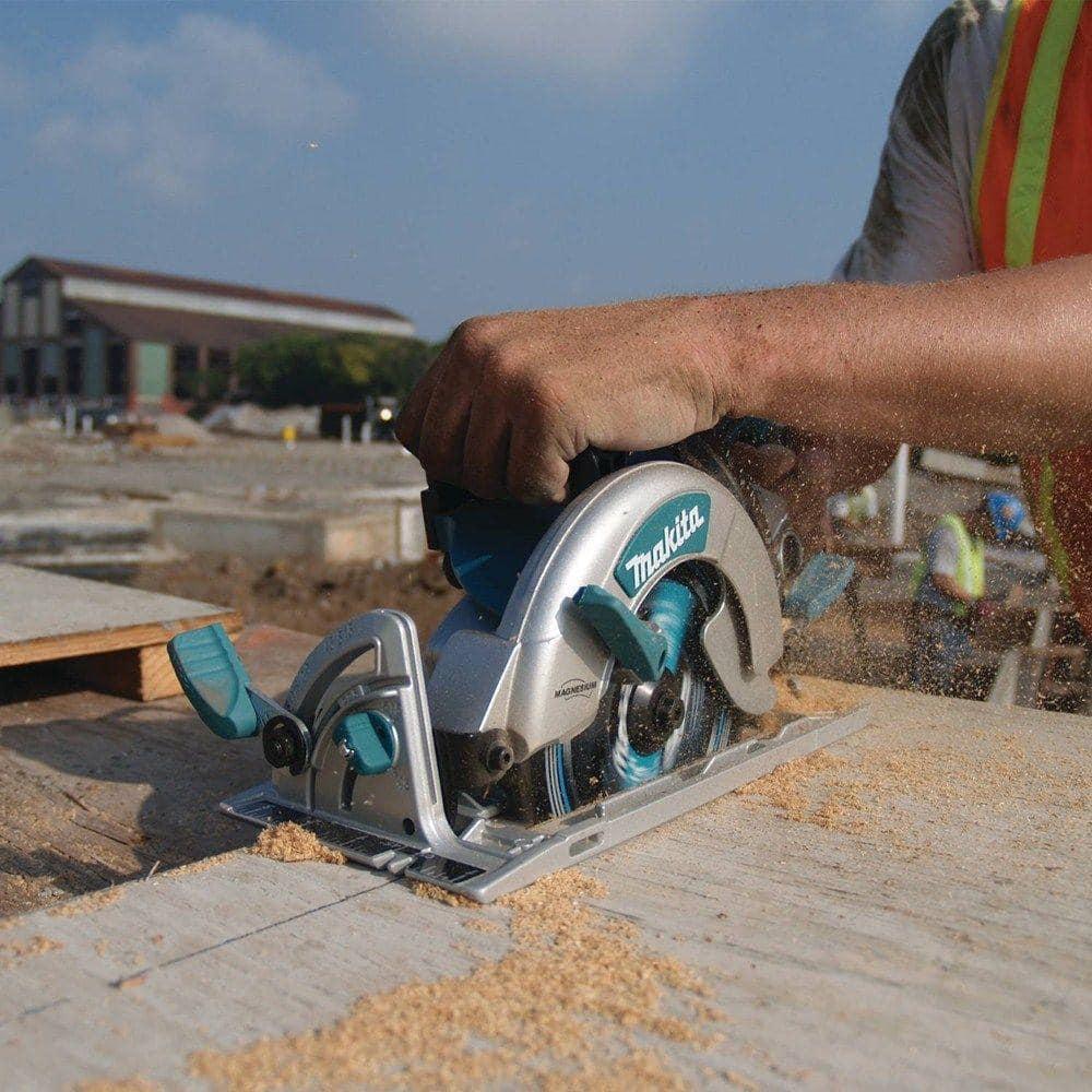 Makita Magnesium Hypoid Saw, 7 1/4", Weighs 13 Pounds