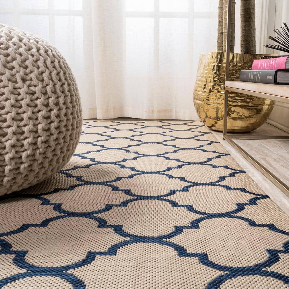 8'x10' Arabesque Ogee Trellis Indoor/Outdoor  Area Rug, Beige/Navy - JONATHAN Y