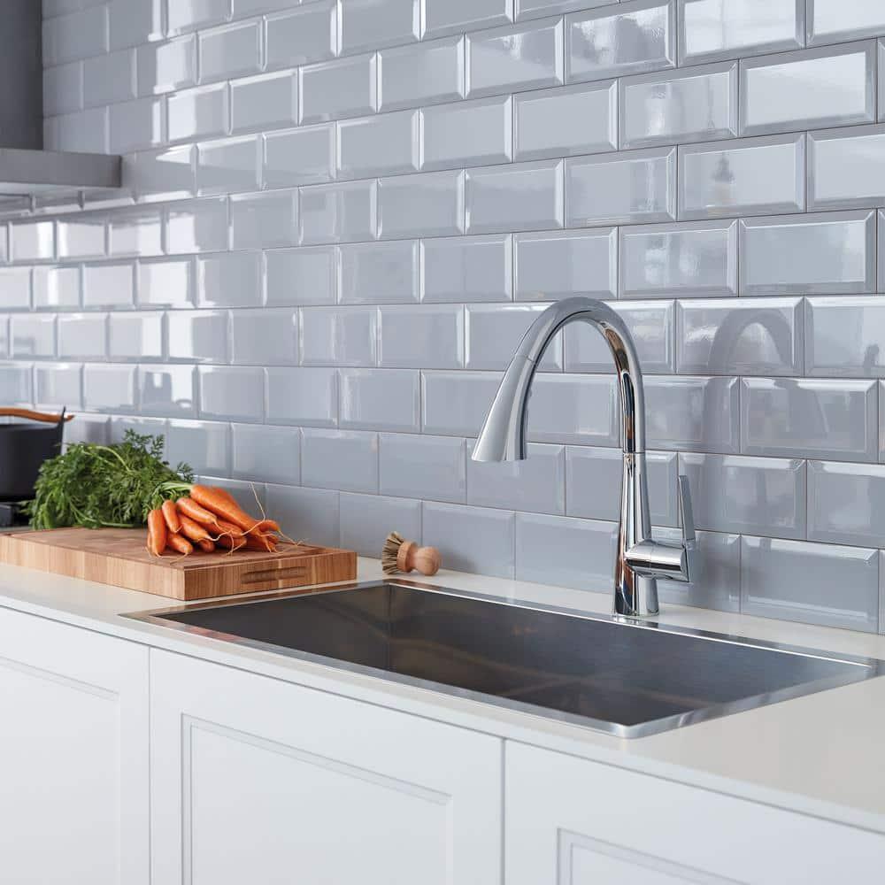 ZEDRA Single-Handle Pull Down Kitchen Faucet Triple Spray 1.75 GPM