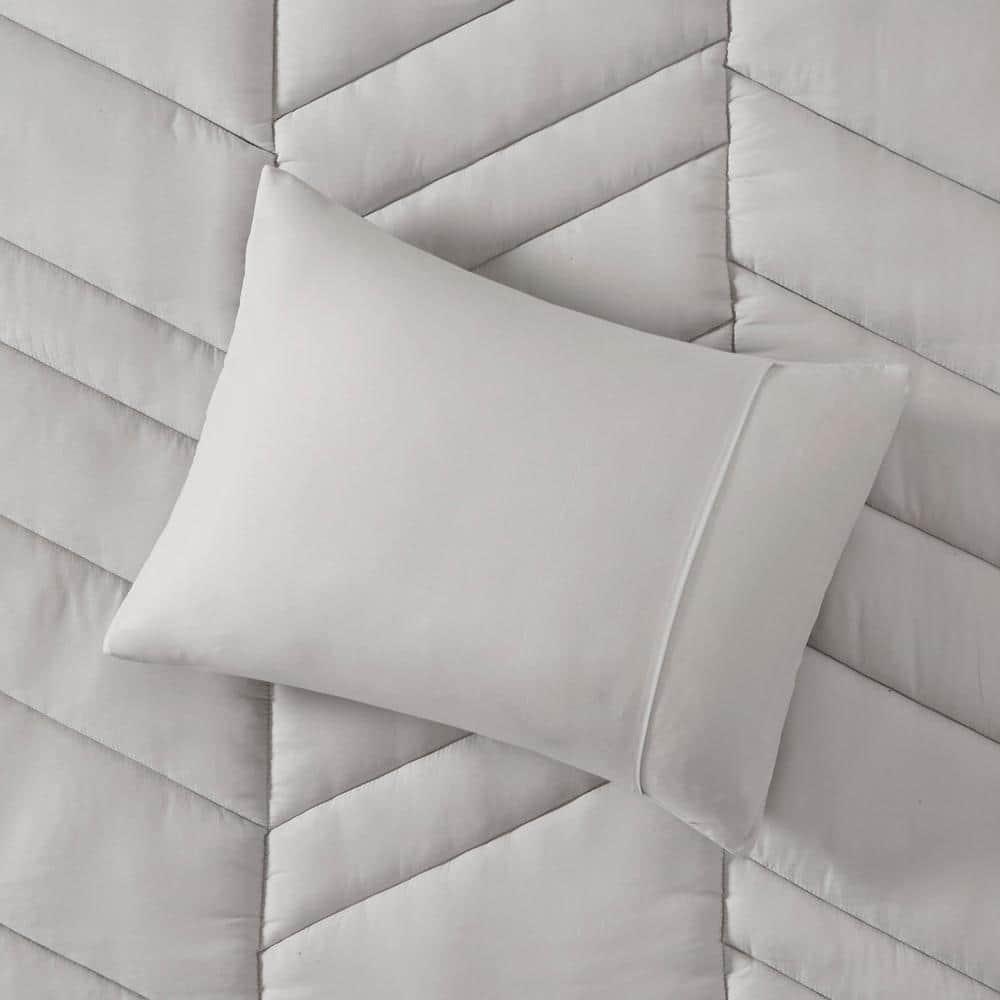 Intelligent Design Remy Quilted Chevron Comforter Set