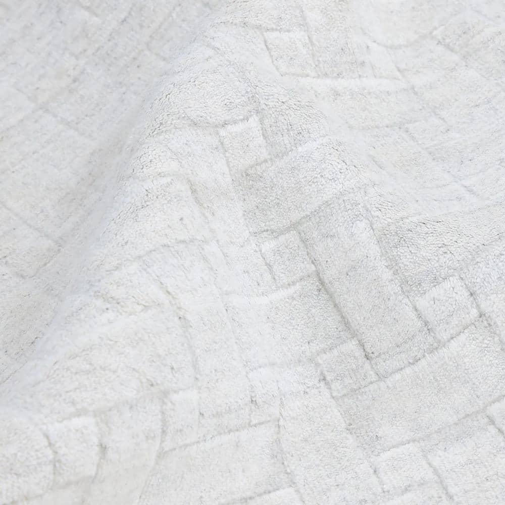 Brena Hand-Loomed Wool-Blend Rug - Ivory / 3' x 5'