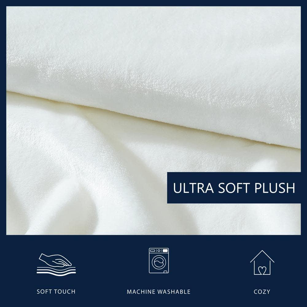 Nautica Nautica Solid Ultra Soft Plush Fleece Blanket
