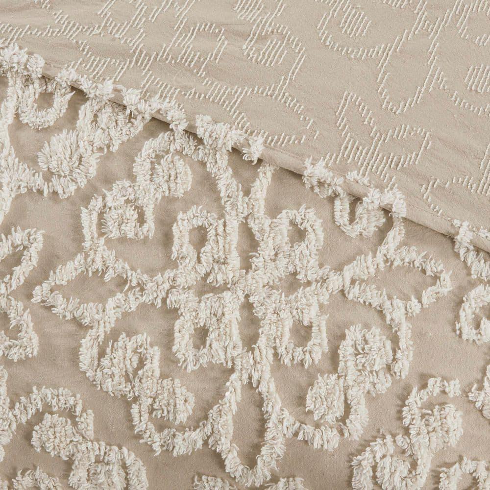 Kelly Clarkson Home Emberly Tufted 100% Cotton Sateen Coverlet Set in Farmhouse Style