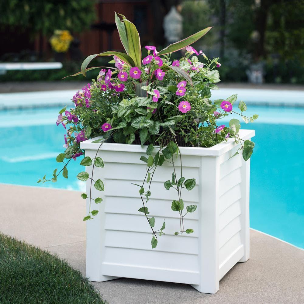 Lakeland Square Resin Planter with Water Reservoir