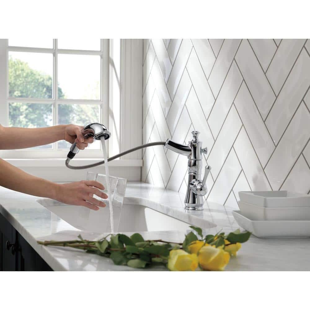Cassidy Pull Out Sprayer Kitchen Sink Faucet, Single Handle Kitchen Faucet