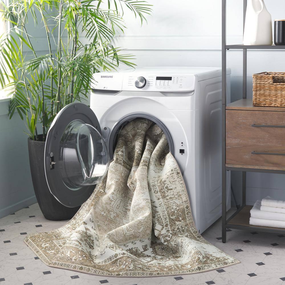 Tucson Vintage Persian TSN102 Power Loomed Machine Washable Skid-Resistant Indoor Area Rug - Sage/Ivory - 5'x5' - Safavieh