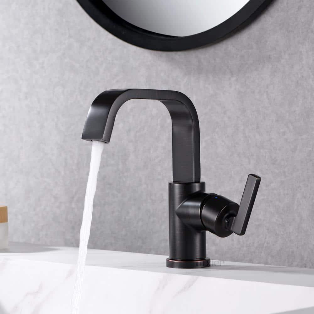 Single Hole Bathroom Faucet with Drain Assembly