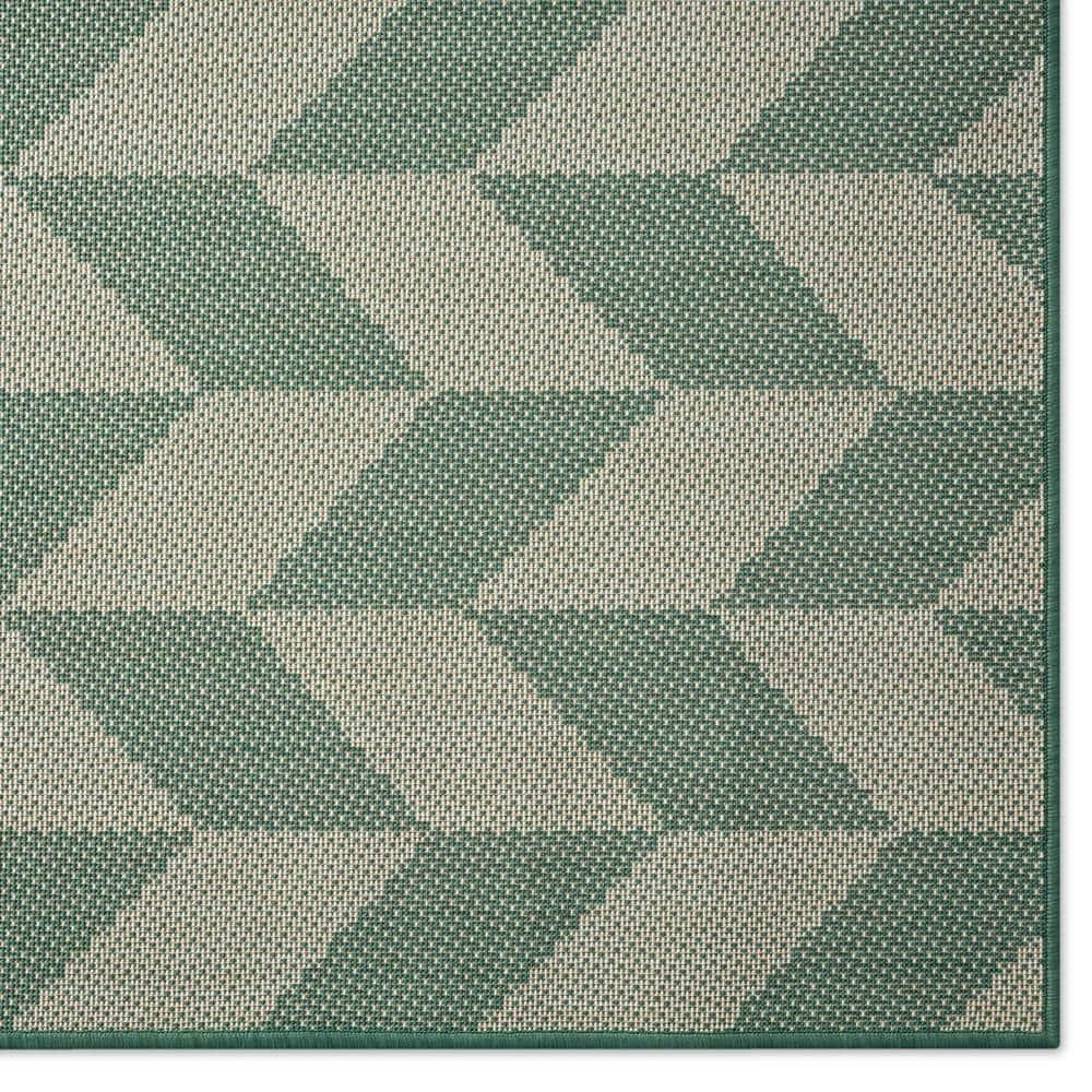 NICOLE MILLER NEW YORK Patio Country Calla Herringbone Indoor/Outdoor Area Rug, Beige/Green