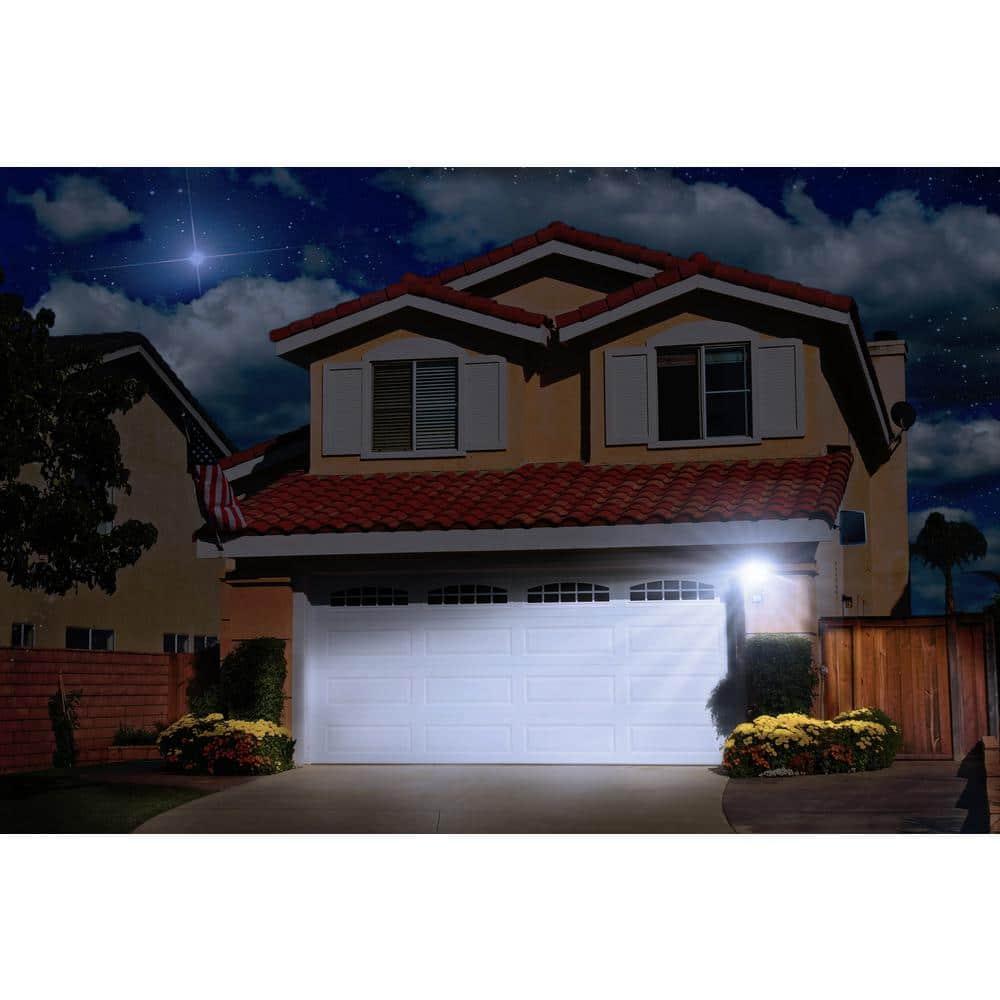 1 - Head LED Solar Powered Dusk to Dawn Outdoor Security Flood Light with Motion Sensor