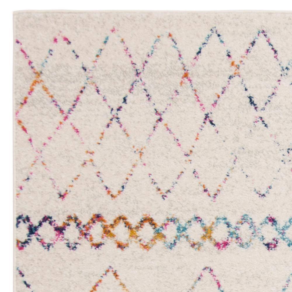 Madison 700 MAD798 Power Loomed Indoor Area Rug - Ivory/Fuchsia - 5'3"x5'3" - Safavieh