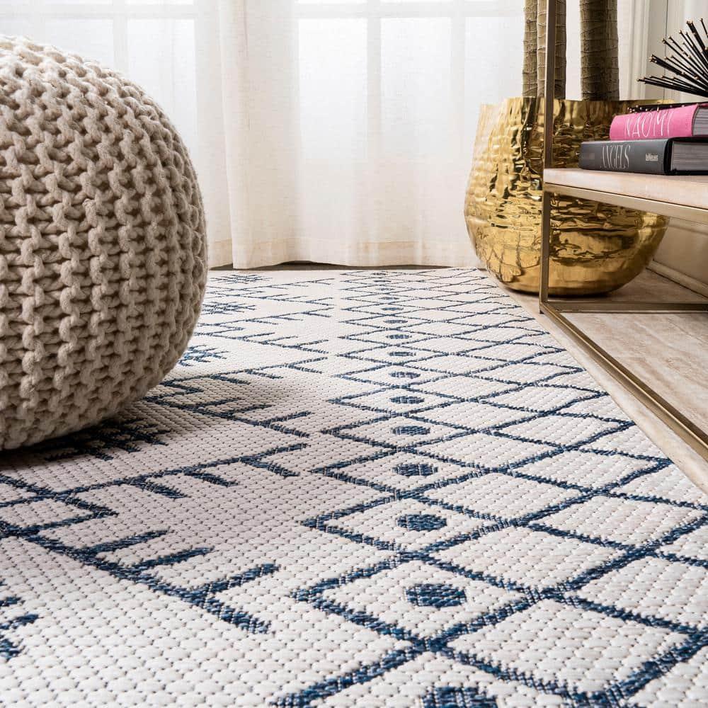 4'x6' Boho Moroccan Indoor/Outdoor Area Rug, Ivory/Navy - JONATHAN Y