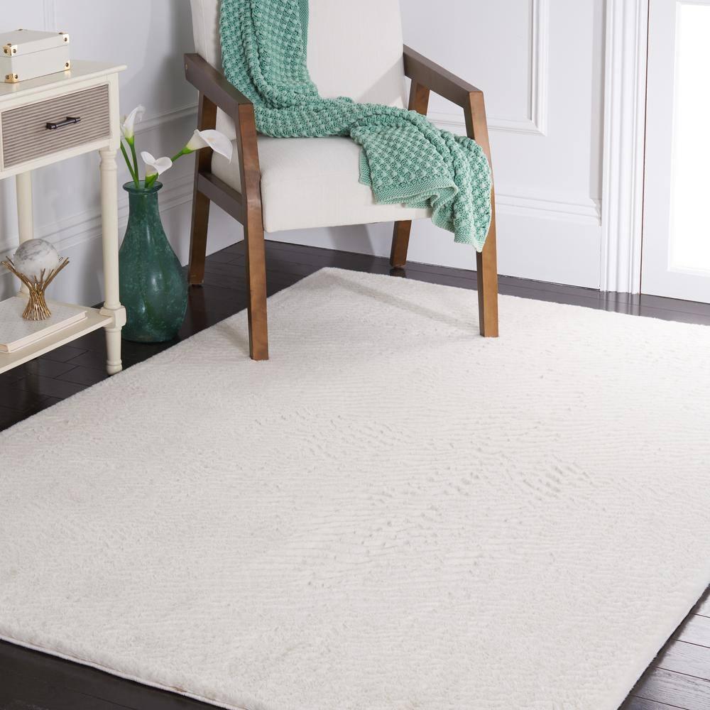 Faux Rabbit Fur FRF500 Power Loomed Machine Washable Indoor Area Rug - Off White - 4'x6' - Safavieh