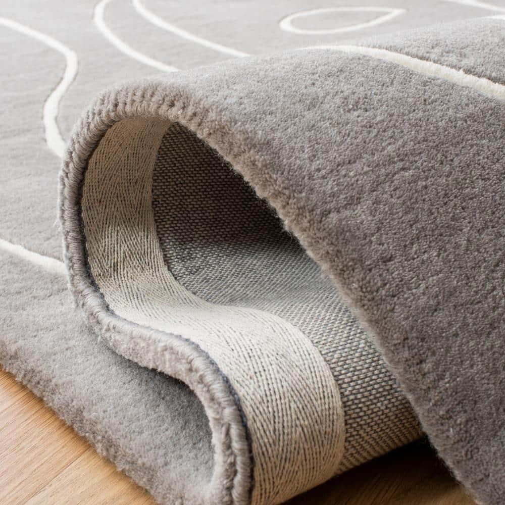 Fifth Avenue FTV111 Hand Tufted Area Rug - Gray/Ivory - 4'x6' - Safavieh.