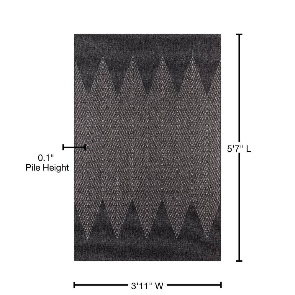 3'11"x5'7" Zig Zag Loomed Accent Rug Charcoal - Momeni: Contemporary Indoor/Outdoor Low Pile Area Rug