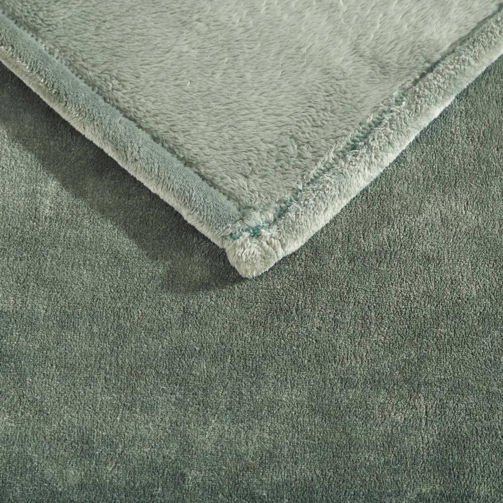 Eddie Bauer Eddie Bauer Ultra Lux Plush Solid Throw Blankets