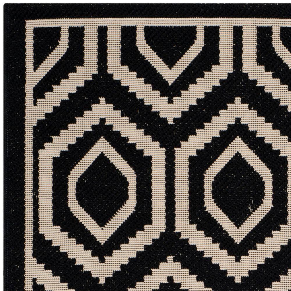 Courtyard CY6902 Power Loomed Indoor and Outdoor Area Rug - Black/Beige - 5'3"x7'7" - Safavieh