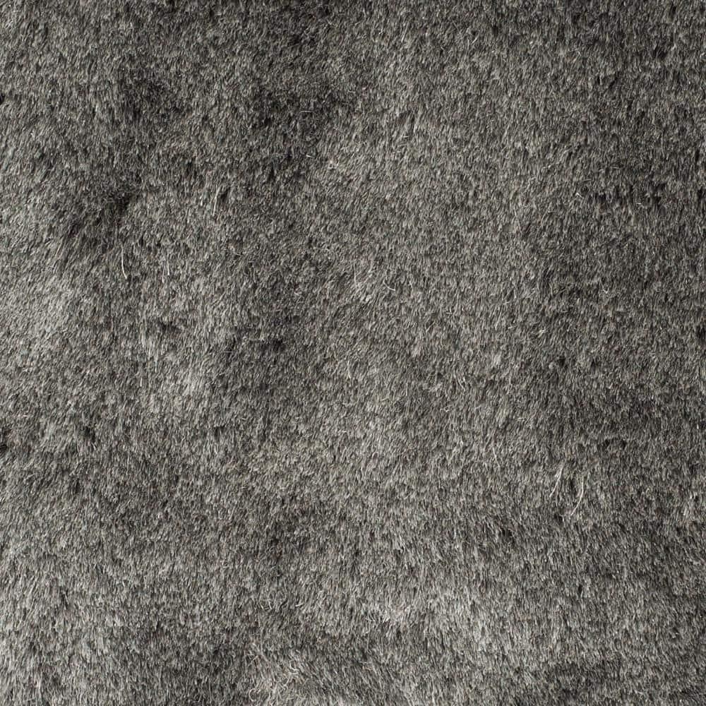 Shag SG511 Hand Tufted Area Rug - Silver - 5' round - Safavieh.