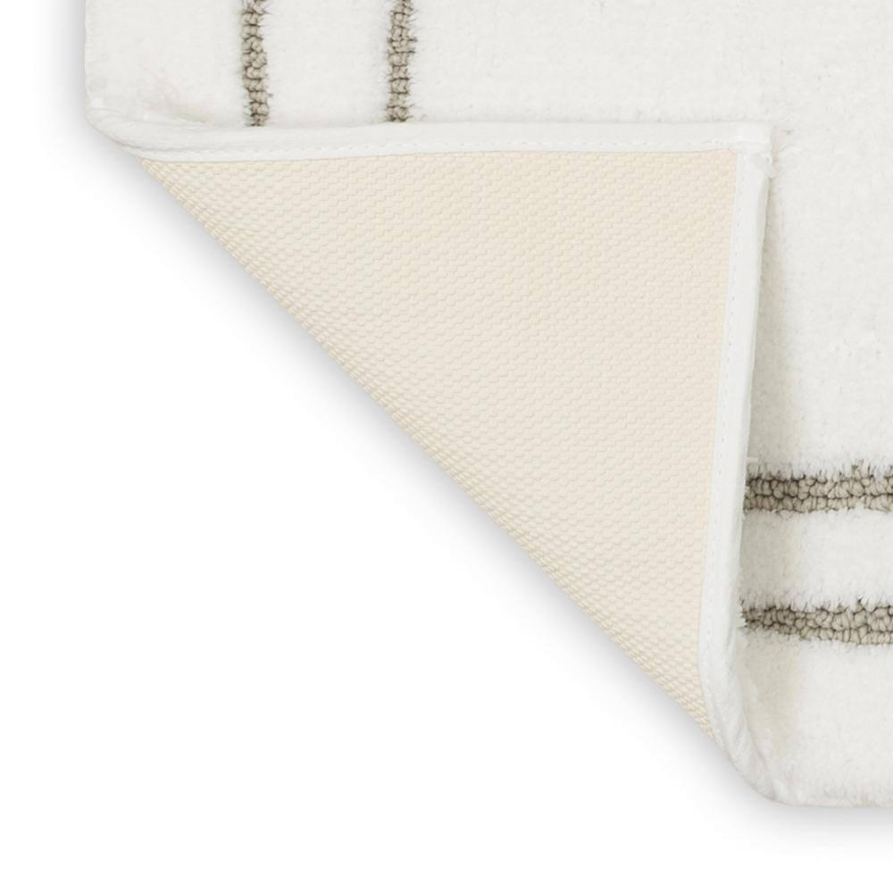 Mohawk Home His Flint Bath Mat (2'x3'4")