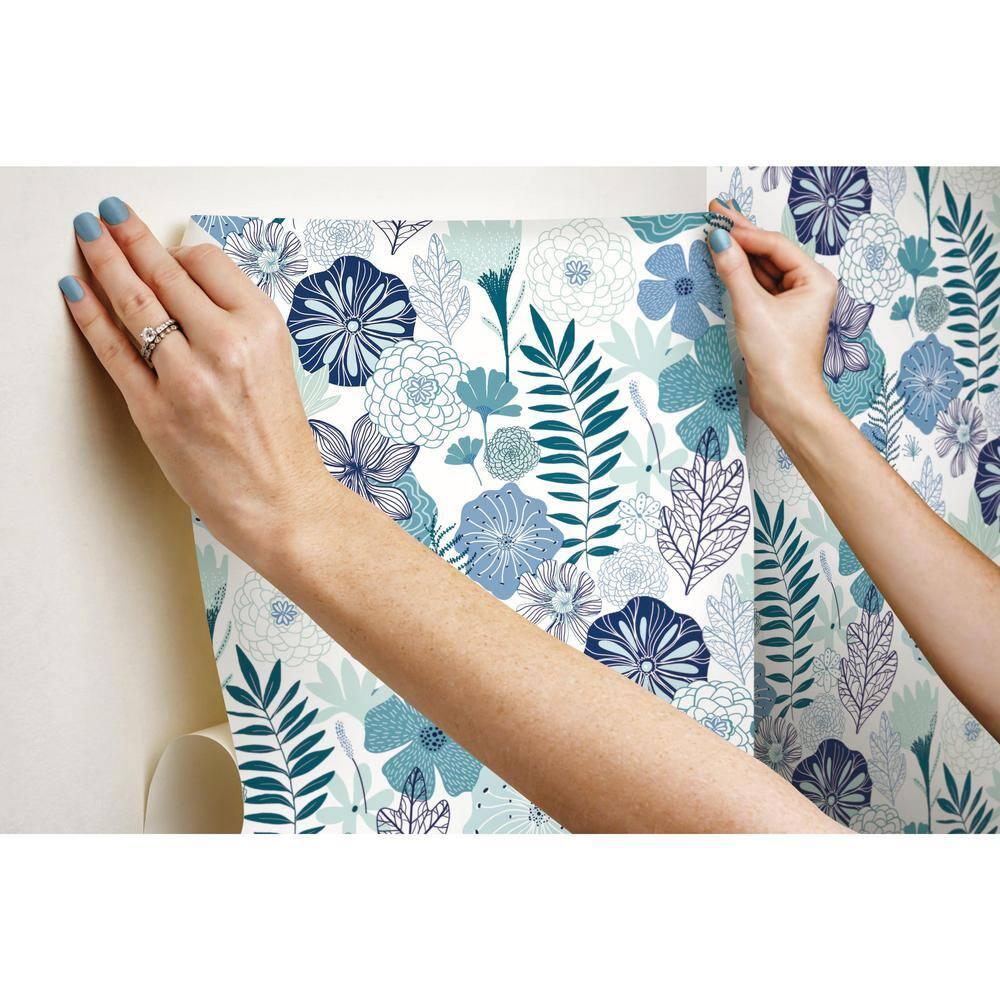 RoomMates Blooms Peel and Stick Wallpaper: Self-Adhesive Vinyl, Modern Floral, Repositionable, 28 Sq Ft Coverage, Blue