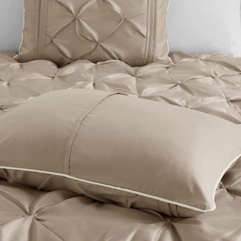 Madison Park Laurel 7 Piece Tufted Comforter Set