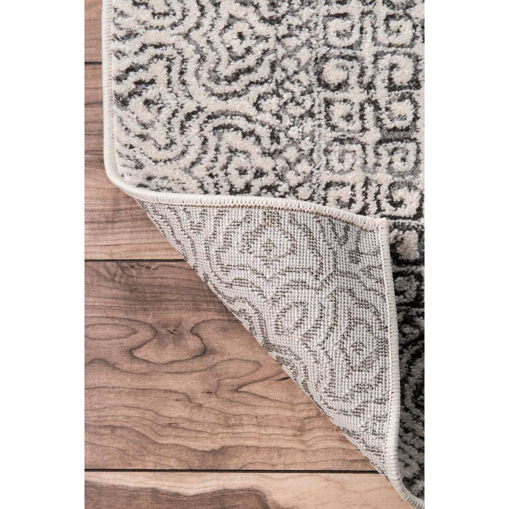 Nuloom Exie Medallion 5x7 Indoor Area Rug for Living Room Bedroom Dining Room Kitchen, Grey/Ivory