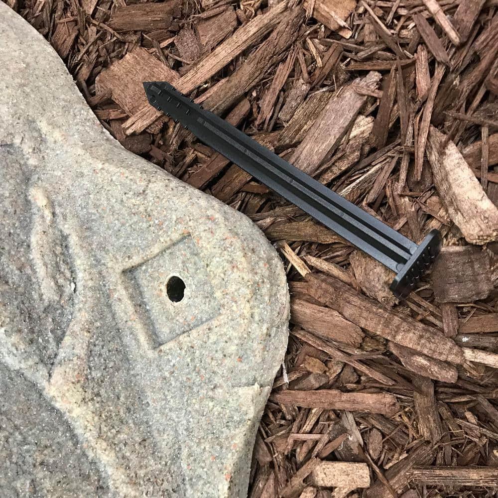 Fake Rock Well Cover Model 101 Fieldstone