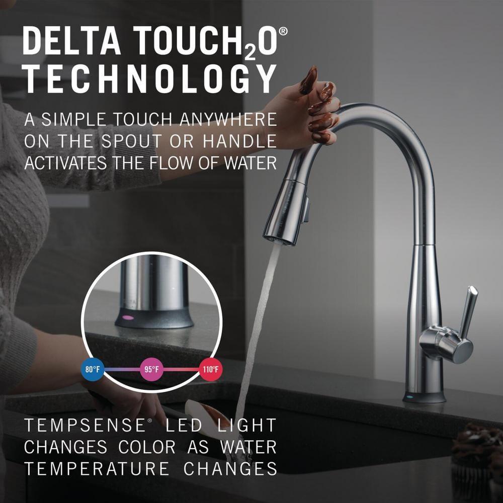Essa Pull Down Single Handle Kitchen Faucet with MagnaTite Docking and Touch2O Technology