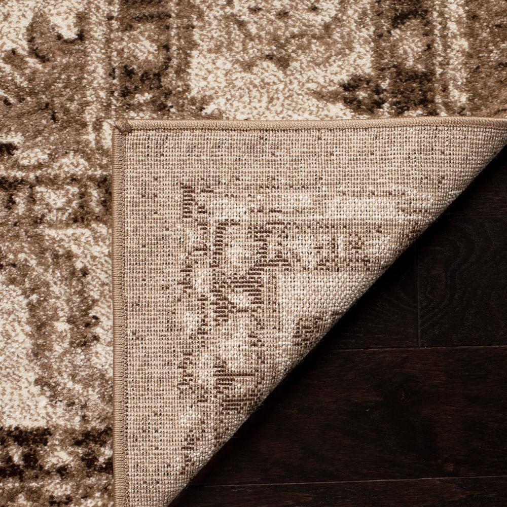 Vintage Hamadan VTH214 Power Loomed Indoor Area Rug - Taupe - 5'3"x7'6" - Safavieh.