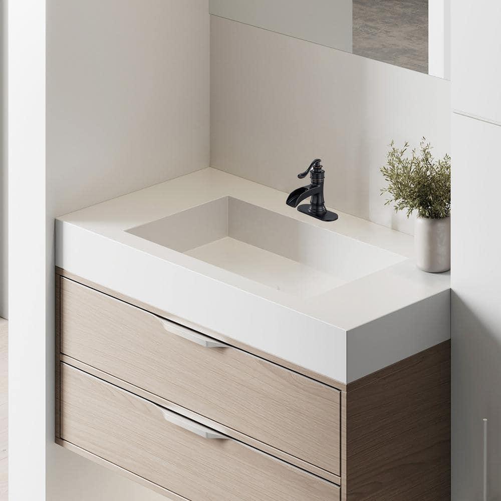 Single-Hole Single-handle Bathroom Faucet with Drain Assembly