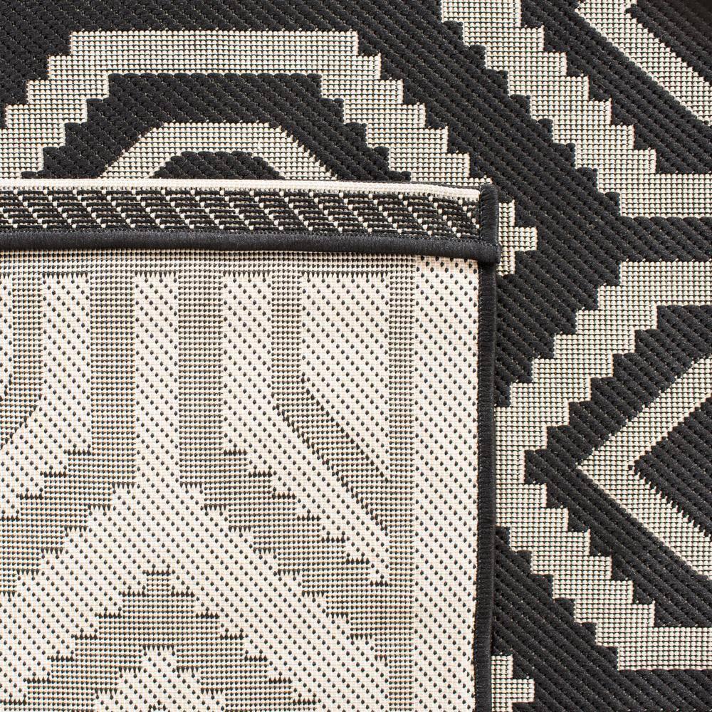 Courtyard CY6902 Power Loomed Indoor and Outdoor Area Rug - Black/Beige - 5'3"x7'7" - Safavieh