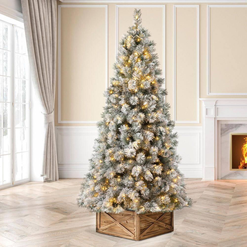 Glitz Design Glitzhome 9ft Pre-Lit Snow Flocked Artificial Pine Christmas Tree With 900 Warm White