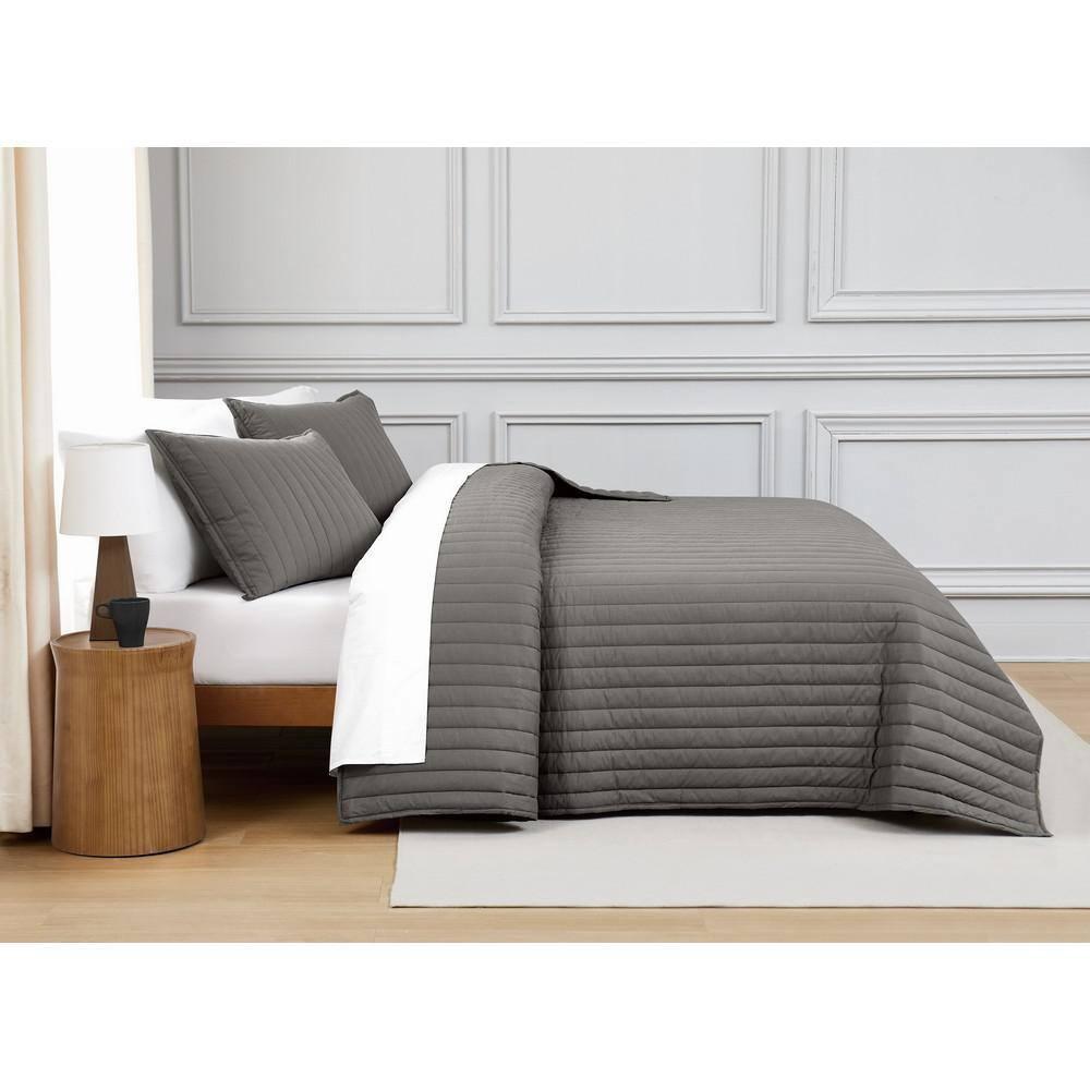 Brooklyn Loom Oversized Cotton Percale 3 Piece Quilt Set