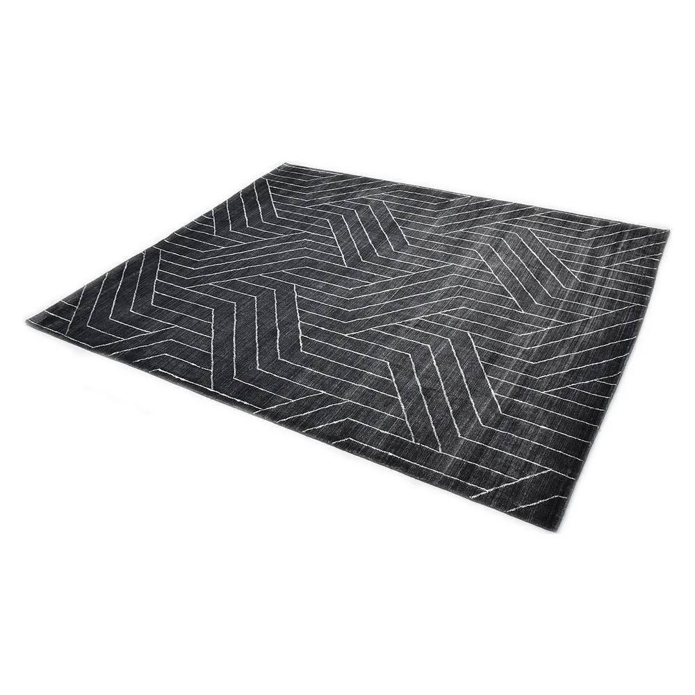 Kali Geometric Area Rug